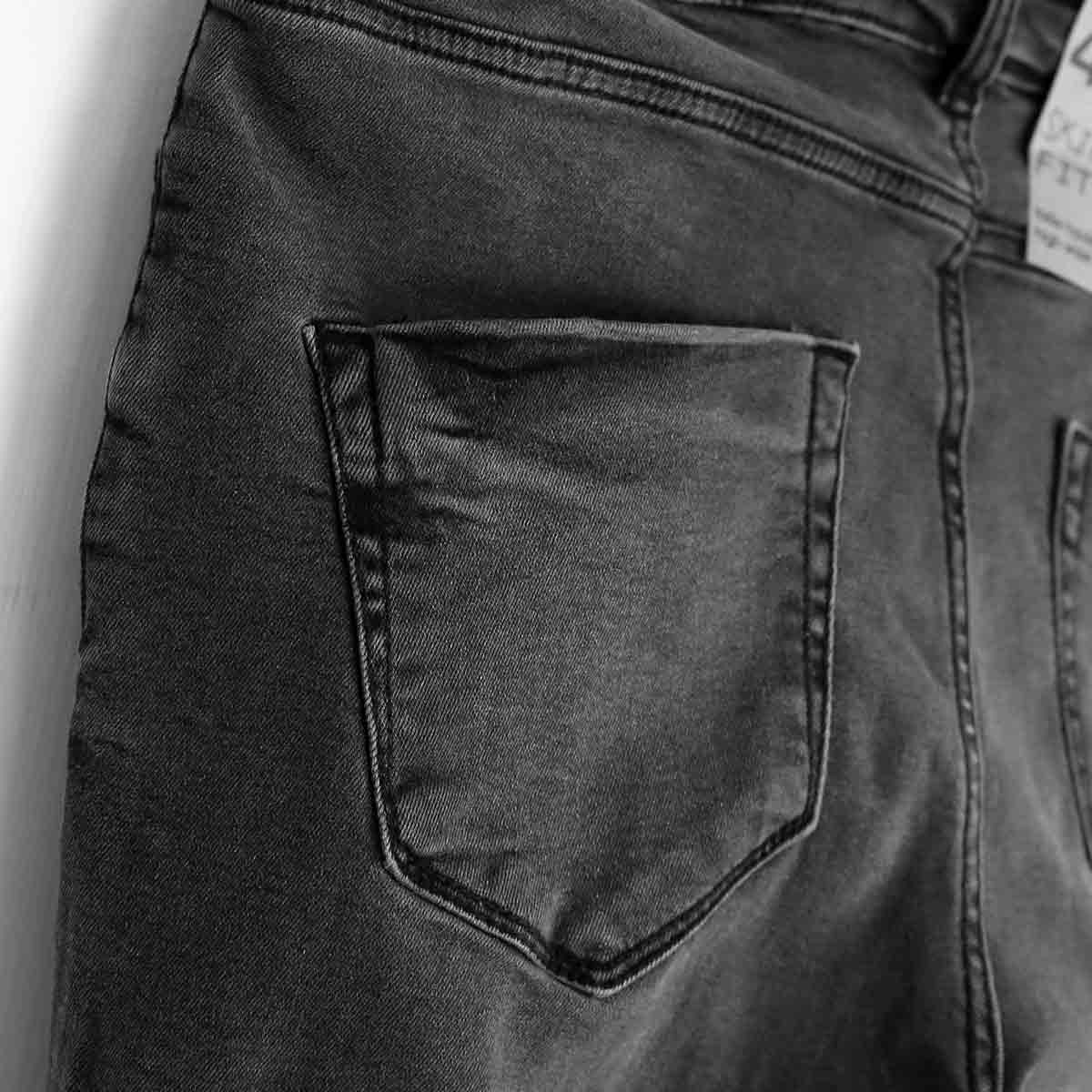 Women &quot;Skinny Fit&quot; Soft Cotton Zip Pocket Stretch Jeans