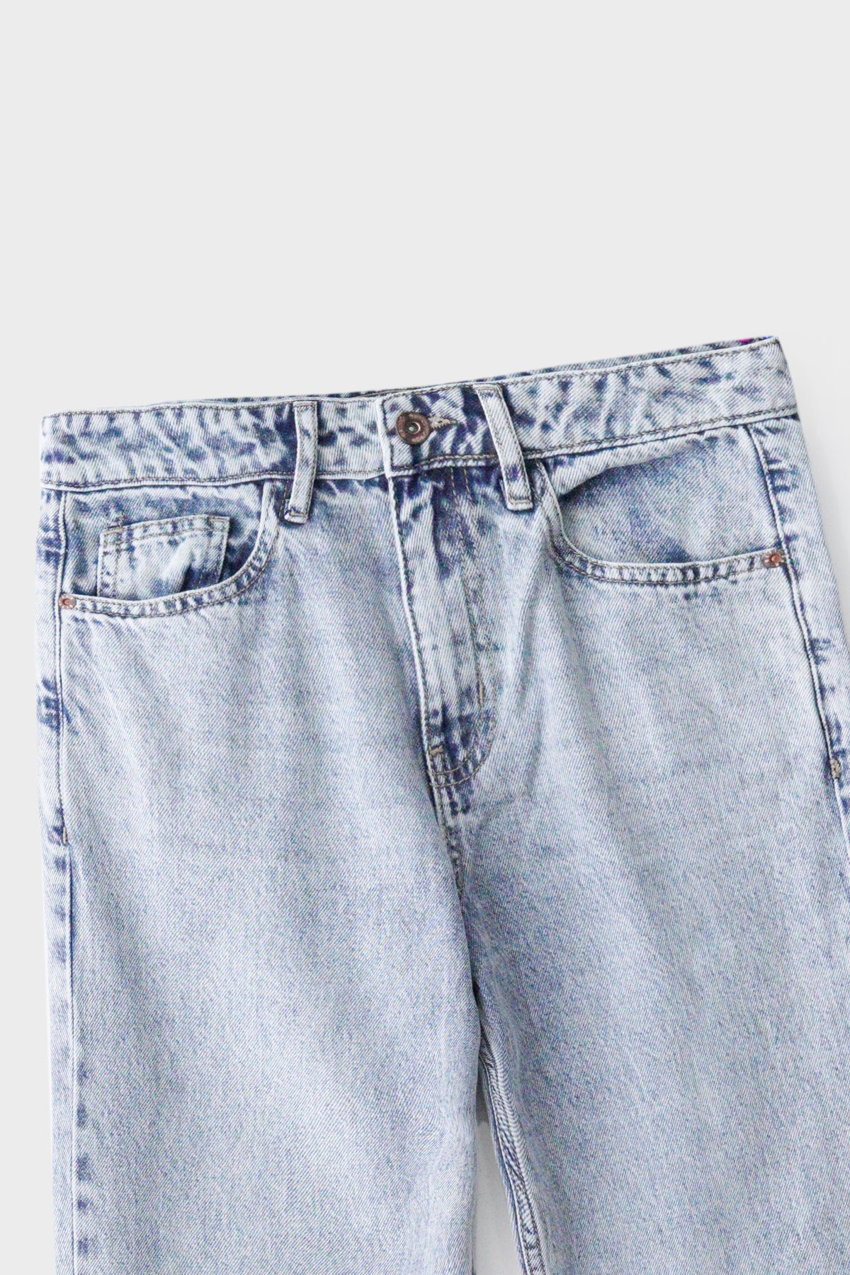 Women Acid Wash Blue Jeans With Acid Detailing